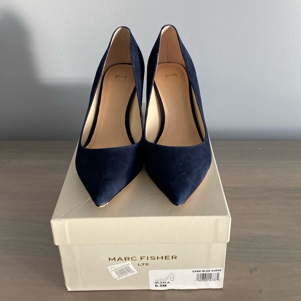 Dark blue suede block heel pumps